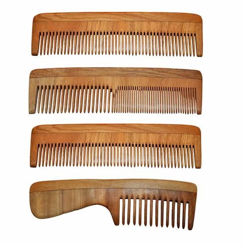 Natural Mango Wood Comb – Gentle Detangler for Healthy Hair